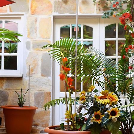 Residence Hoteliere Oceane Ломе Екстериор снимка