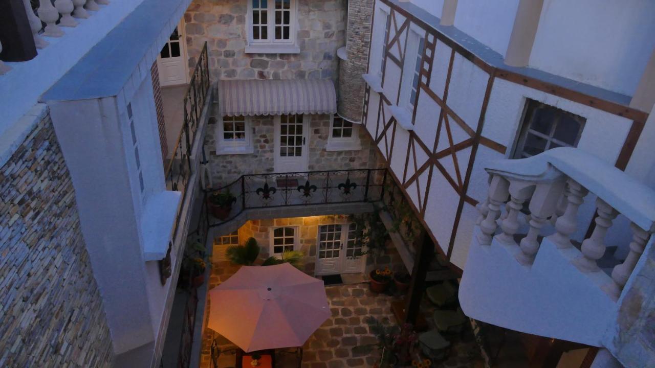 Residence Hoteliere Oceane Ломе Екстериор снимка