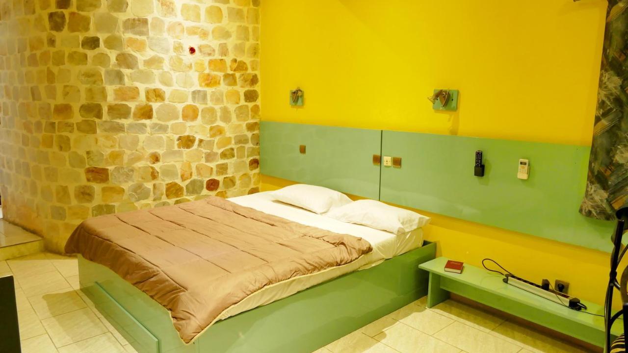 Residence Hoteliere Oceane Ломе Екстериор снимка